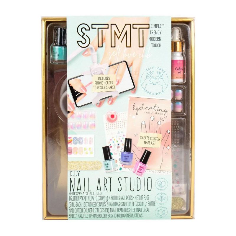 Nail Art Studio.jpg